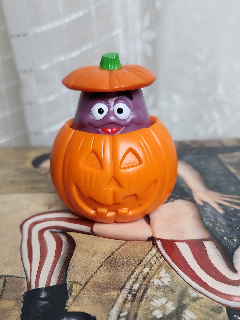 1995 collectible Halloween series Grimace pumpkin McDonald's Happy Meal toy